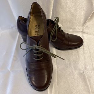 Franco Sarto Leather Lace up Oxford Nancy size 6M